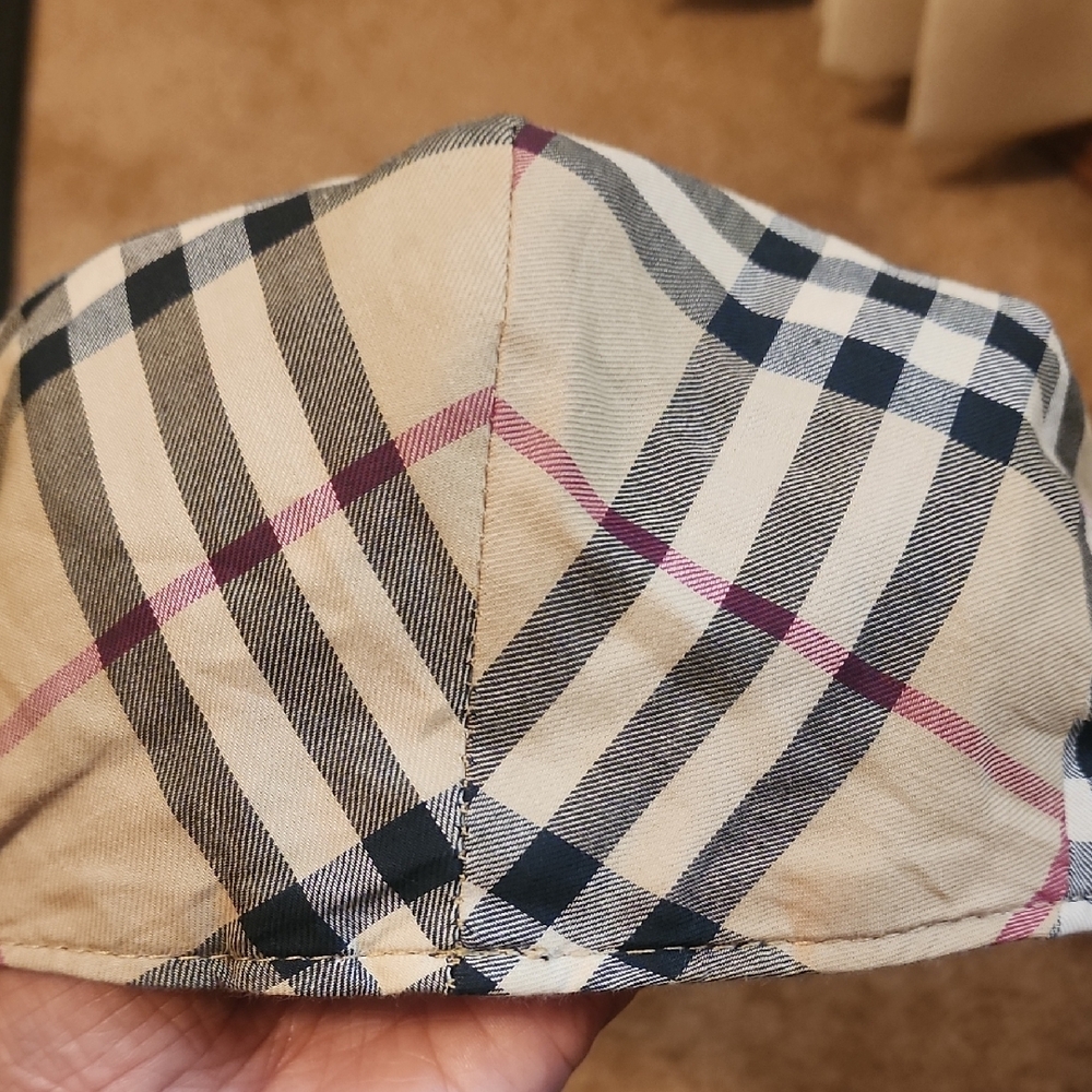 Burberry Newsboy Cap - Picture 6 of 11